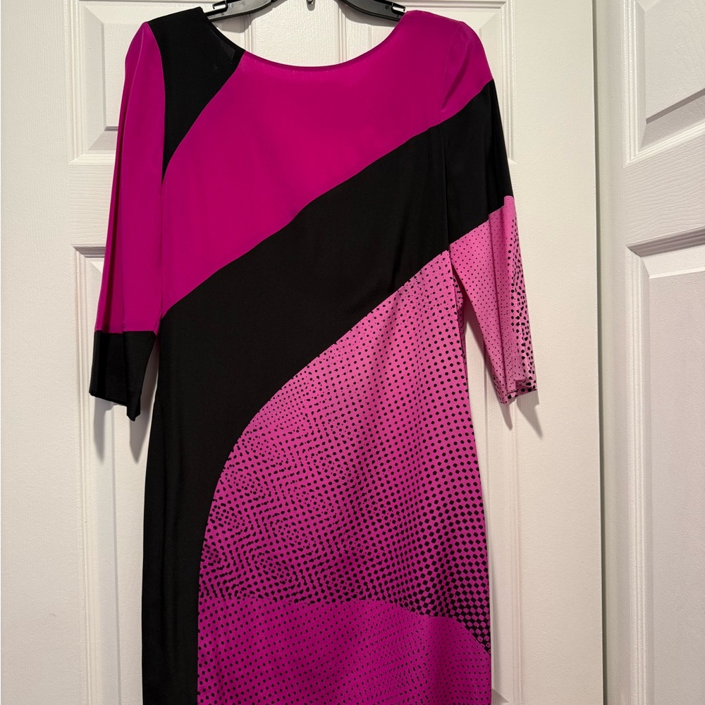 Diane Von Furstenberg Pink and Black Sheath Dress 3/4 Sleeve